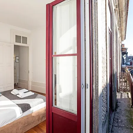 Lovelystay - Aurora Heights Apartment Porto Exterior photo